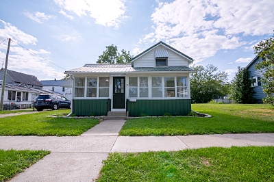 221 S. Race St., 2 Bedrooms Bedrooms, 5 Rooms Rooms,1 BathroomBathrooms,Residential,For Sale,S. Race St.,114752