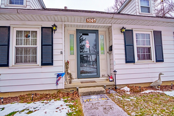 1067 College Ave., 3 Bedrooms Bedrooms, 6 Rooms Rooms,1 BathroomBathrooms,Residential,For Sale,College Ave.,114780