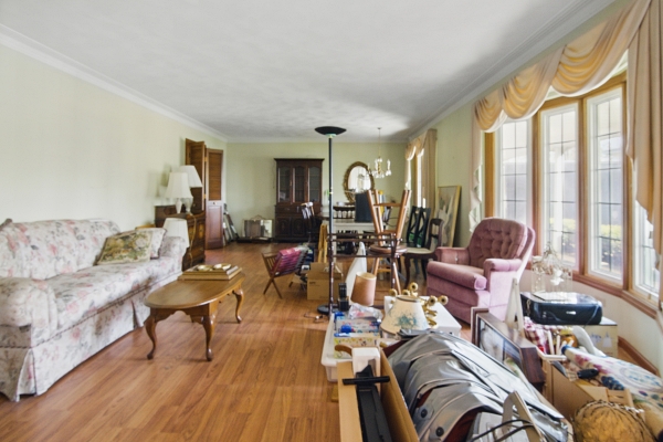 202 Wassenberg Dr, 2 Bedrooms Bedrooms, 6 Rooms Rooms,2 BathroomsBathrooms,Residential,For Sale,Wassenberg Dr,114801