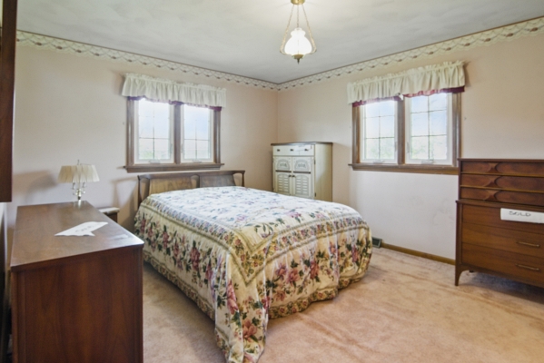 202 Wassenberg Dr, 2 Bedrooms Bedrooms, 6 Rooms Rooms,2 BathroomsBathrooms,Residential,For Sale,Wassenberg Dr,114801