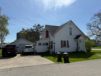 122 George St, 3 Bedrooms Bedrooms, ,1 BathroomBathrooms,Residential,For Sale,George St,114807