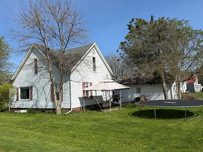 122 George St, 3 Bedrooms Bedrooms, ,1 BathroomBathrooms,Residential,For Sale,George St,114807