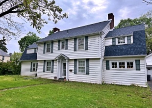 402 S Woodlawn Ave, 5 Bedrooms Bedrooms, ,3 BathroomsBathrooms,Residential,For Sale,S Woodlawn Ave,114808