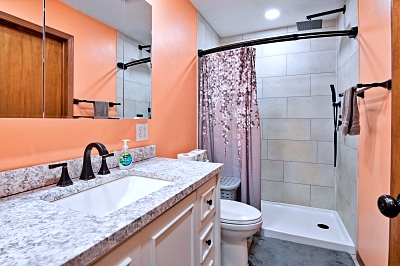 4 Bedrooms Bedrooms, 11 Rooms Rooms,2 BathroomsBathrooms,Residential,For Sale,114809
