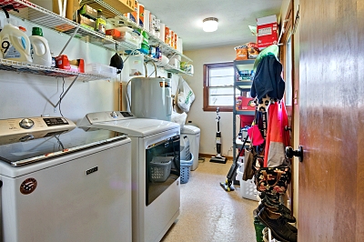 4 Bedrooms Bedrooms, 11 Rooms Rooms,2 BathroomsBathrooms,Residential,For Sale,114809