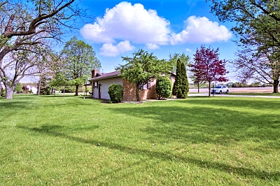 4 Bedrooms Bedrooms, 11 Rooms Rooms,2 BathroomsBathrooms,Residential,For Sale,114809