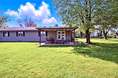 4 Bedrooms Bedrooms, 11 Rooms Rooms,2 BathroomsBathrooms,Residential,For Sale,114809