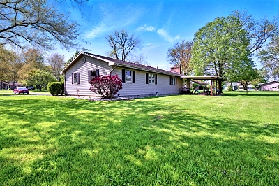 4 Bedrooms Bedrooms, 11 Rooms Rooms,2 BathroomsBathrooms,Residential,For Sale,114809