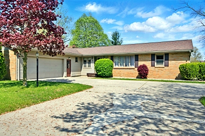 4 Bedrooms Bedrooms, 11 Rooms Rooms,2 BathroomsBathrooms,Residential,For Sale,114809