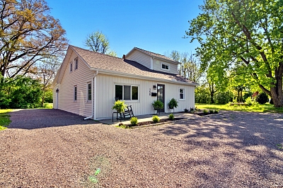 4 Bedrooms Bedrooms, 6 Rooms Rooms,3 BathroomsBathrooms,Residential,For Sale,114810