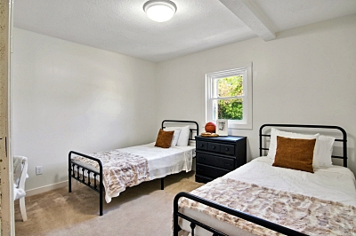4 Bedrooms Bedrooms, 6 Rooms Rooms,3 BathroomsBathrooms,Residential,For Sale,114810