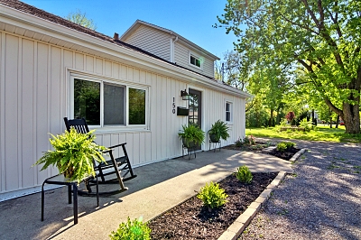 4 Bedrooms Bedrooms, 6 Rooms Rooms,3 BathroomsBathrooms,Residential,For Sale,114810