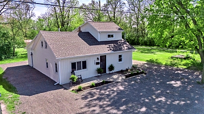 4 Bedrooms Bedrooms, 6 Rooms Rooms,3 BathroomsBathrooms,Residential,For Sale,114810