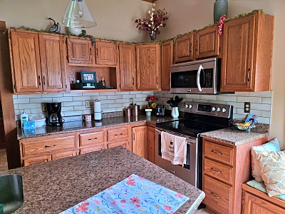 4 Bedrooms Bedrooms, 11 Rooms Rooms,2 BathroomsBathrooms,Residential,For Sale,114811