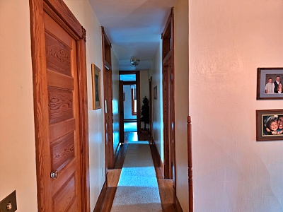 4 Bedrooms Bedrooms, 11 Rooms Rooms,2 BathroomsBathrooms,Residential,For Sale,114811