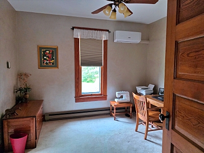 4 Bedrooms Bedrooms, 11 Rooms Rooms,2 BathroomsBathrooms,Residential,For Sale,114811