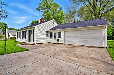 918 Park St, 3 Bedrooms Bedrooms, 6 Rooms Rooms,1 BathroomBathrooms,Residential,For Sale,Park St,114812