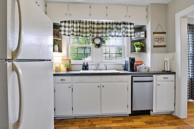800 S Tyler St, 3 Bedrooms Bedrooms, 6 Rooms Rooms,1 BathroomBathrooms,Residential,For Sale,S Tyler St,114813
