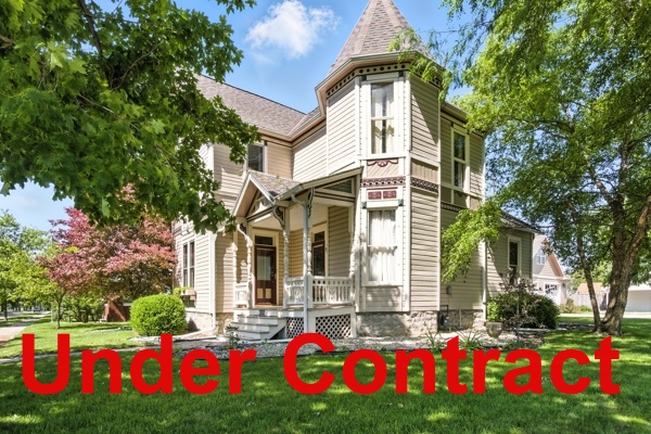 302 N. Market St, 3 Bedrooms Bedrooms, 8 Rooms Rooms,2 BathroomsBathrooms,Residential,For Sale,N. Market St,114820