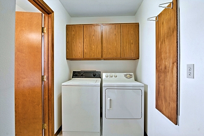 12279 Stirn Rd, 3 Bedrooms Bedrooms, 6 Rooms Rooms,2 BathroomsBathrooms,Residential,For Sale,Stirn Rd,114821