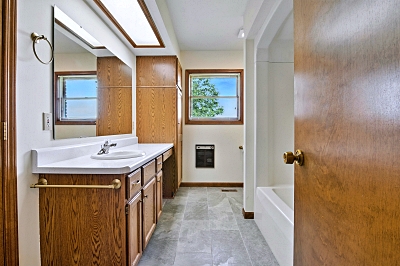 12279 Stirn Rd, 3 Bedrooms Bedrooms, 6 Rooms Rooms,2 BathroomsBathrooms,Residential,For Sale,Stirn Rd,114821