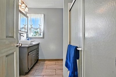 7866 Kreischer Rd., 1 Bedroom Bedrooms, 3 Rooms Rooms,1 BathroomBathrooms,Residential,For Sale,Kreischer Rd.,114822