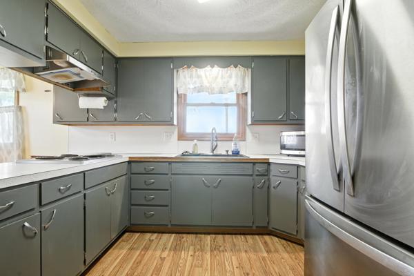 3953 Convoy Heller Rd, 5 Bedrooms Bedrooms, 11 Rooms Rooms,3 BathroomsBathrooms,Residential,For Sale,Convoy Heller Rd,114823