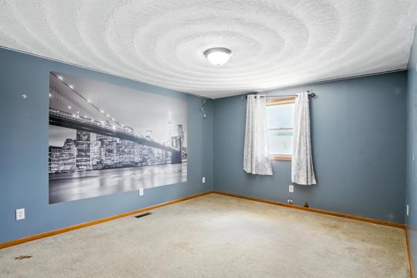 3953 Convoy Heller Rd, 5 Bedrooms Bedrooms, 11 Rooms Rooms,3 BathroomsBathrooms,Residential,For Sale,Convoy Heller Rd,114823