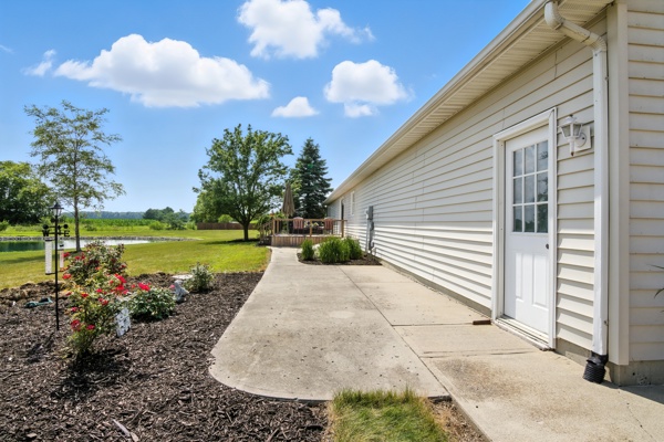 19318 Middle Point Rd., 3 Bedrooms Bedrooms, 9 Rooms Rooms,2 BathroomsBathrooms,Residential,For Sale,Middle Point Rd.,114827