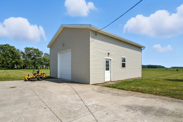 19318 Middle Point Rd., 3 Bedrooms Bedrooms, 9 Rooms Rooms,2 BathroomsBathrooms,Residential,For Sale,Middle Point Rd.,114827