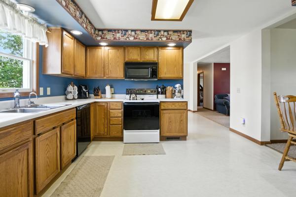 19318 Middle Point Rd., 3 Bedrooms Bedrooms, 9 Rooms Rooms,2 BathroomsBathrooms,Residential,For Sale,Middle Point Rd.,114827