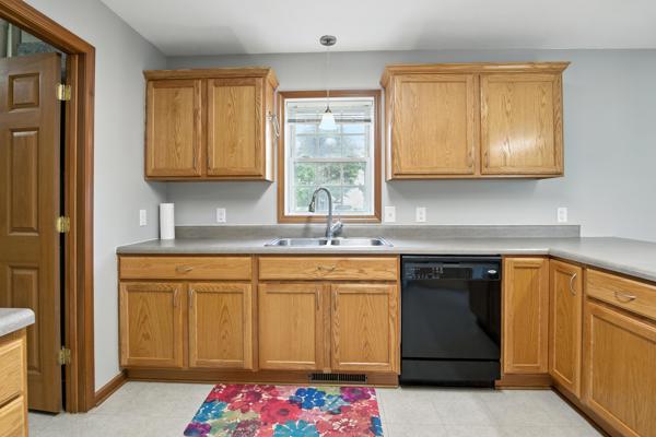 18916 Williams St, 3 Bedrooms Bedrooms, 5 Rooms Rooms,2 BathroomsBathrooms,Residential,For Sale,Williams St,114828