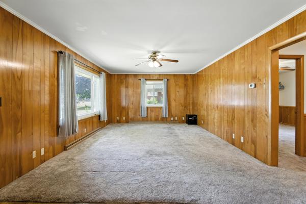 407 Walcot St, 2 Bedrooms Bedrooms, 5 Rooms Rooms,1 BathroomBathrooms,Residential,For Sale,Walcot St,114829