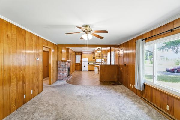 407 Walcot St, 2 Bedrooms Bedrooms, 5 Rooms Rooms,1 BathroomBathrooms,Residential,For Sale,Walcot St,114829