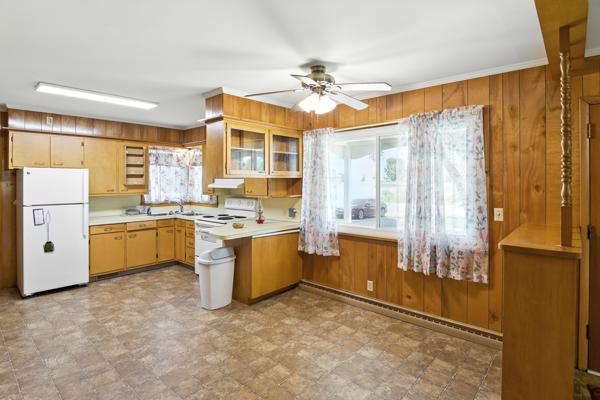 407 Walcot St, 2 Bedrooms Bedrooms, 5 Rooms Rooms,1 BathroomBathrooms,Residential,For Sale,Walcot St,114829