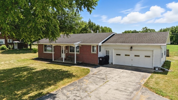 407 Walcot St, 2 Bedrooms Bedrooms, 5 Rooms Rooms,1 BathroomBathrooms,Residential,For Sale,Walcot St,114829