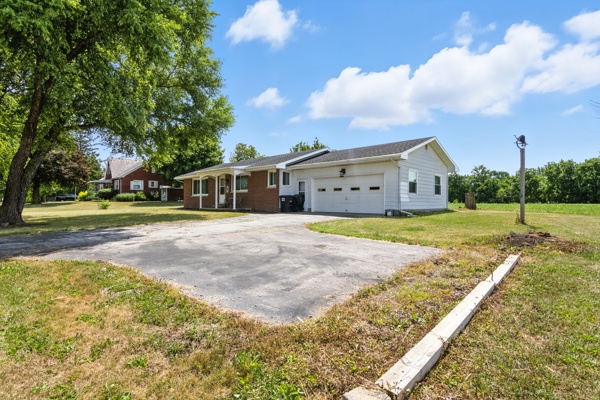 407 Walcot St, 2 Bedrooms Bedrooms, 5 Rooms Rooms,1 BathroomBathrooms,Residential,For Sale,Walcot St,114829