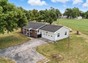 407 Walcot St, 2 Bedrooms Bedrooms, 5 Rooms Rooms,1 BathroomBathrooms,Residential,For Sale,Walcot St,114829