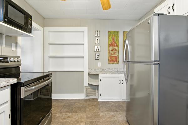 222 S Lynn St, 3 Bedrooms Bedrooms, 6 Rooms Rooms,2 BathroomsBathrooms,Residential,For Sale,S Lynn St,114830