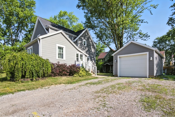 222 S Lynn St, 3 Bedrooms Bedrooms, 6 Rooms Rooms,2 BathroomsBathrooms,Residential,For Sale,S Lynn St,114830