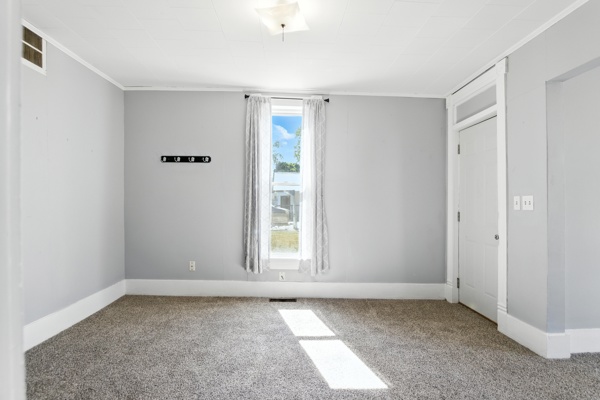 304 Anderson St, 3 Bedrooms Bedrooms, 9 Rooms Rooms,1 BathroomBathrooms,Residential,For Sale,Anderson St,114831