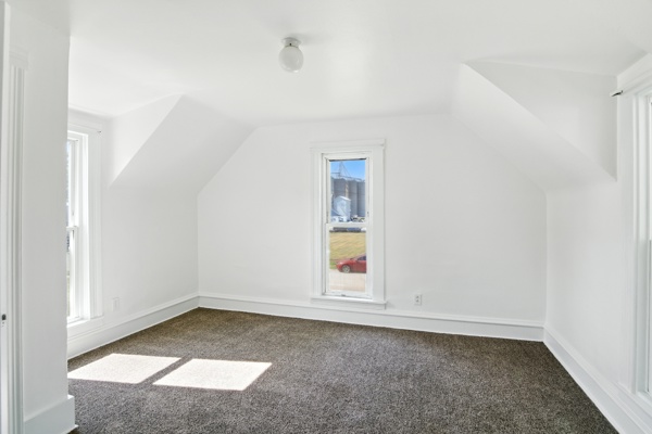 304 Anderson St, 3 Bedrooms Bedrooms, 9 Rooms Rooms,1 BathroomBathrooms,Residential,For Sale,Anderson St,114831