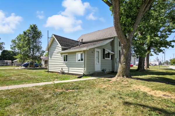 304 Anderson St, 3 Bedrooms Bedrooms, 9 Rooms Rooms,1 BathroomBathrooms,Residential,For Sale,Anderson St,114831
