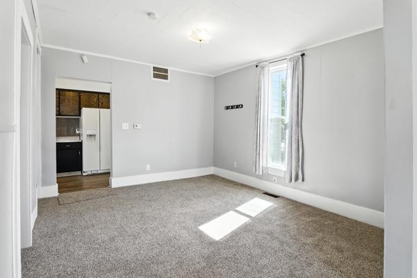 304 Anderson St, 3 Bedrooms Bedrooms, 9 Rooms Rooms,1 BathroomBathrooms,Residential,For Sale,Anderson St,114831