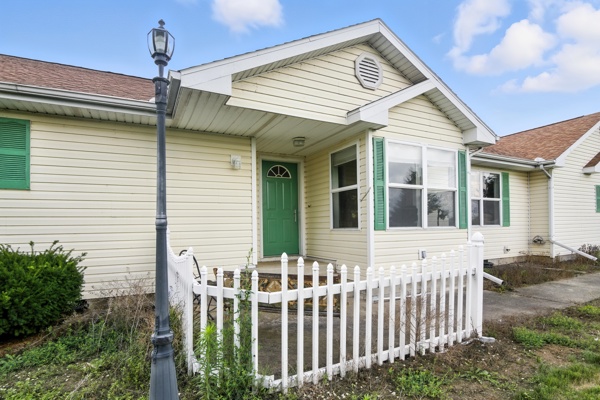 12104 Clayworth, 2 Bedrooms Bedrooms, 6 Rooms Rooms,2 BathroomsBathrooms,Residential,For Sale,Clayworth ,114833
