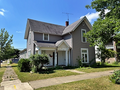 520 E Main St, 3 Bedrooms Bedrooms, 5 Rooms Rooms,1 BathroomBathrooms,Residential,For Sale,E Main St,114835