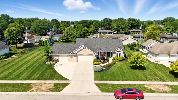 1049 Chippewa Dr., 3 Bedrooms Bedrooms, 6 Rooms Rooms,2 BathroomsBathrooms,Residential,For Sale,Chippewa Dr.,114837