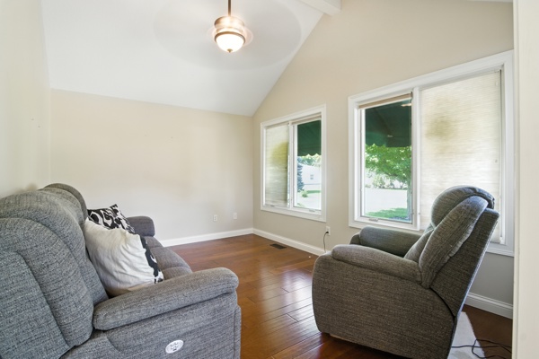 1049 Chippewa Dr., 3 Bedrooms Bedrooms, 6 Rooms Rooms,2 BathroomsBathrooms,Residential,For Sale,Chippewa Dr.,114837