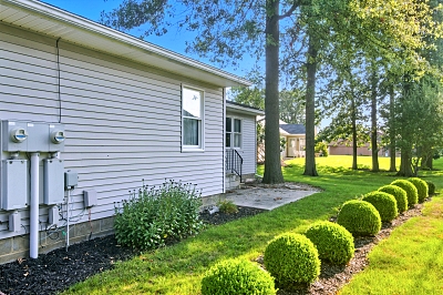 650-14 Golden Oak, 2 Bedrooms Bedrooms, 5 Rooms Rooms,2 BathroomsBathrooms,Residential,For Sale,Golden Oak,114839