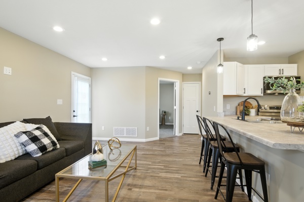 228 W Second St, 3 Bedrooms Bedrooms, 5 Rooms Rooms,2 BathroomsBathrooms,Residential,For Sale,W Second St,114840